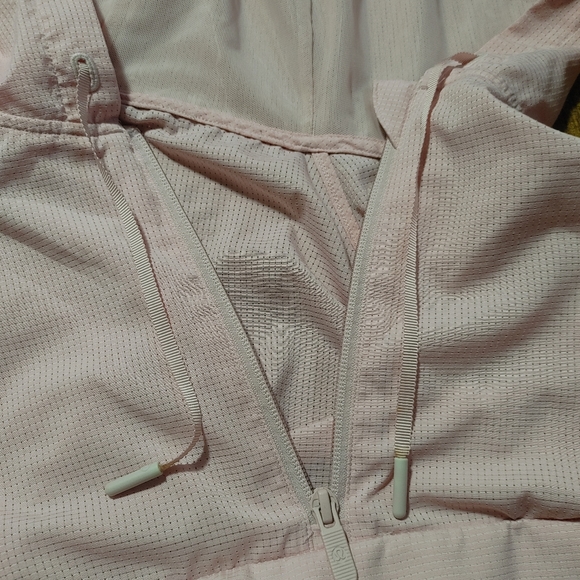 Lululemon Pack Light 1/2 Zip Pullover Petals - Picture 4 of 5